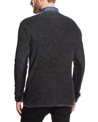 schwarzer Pullover