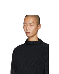 schwarzer Rollkragenpullover von Homme Plissé Issey Miyake