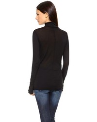 schwarzer Rollkragenpullover von Enza Costa