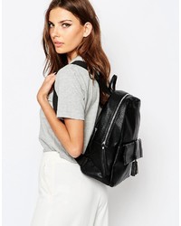 schwarzer Rucksack von Pieces