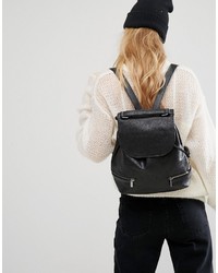 schwarzer Rucksack von Pieces