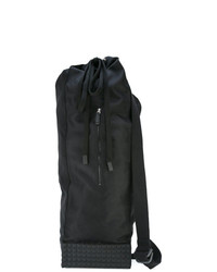 schwarzer Rucksack von NO KA 'OI