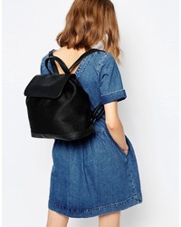 schwarzer Rucksack von Pieces