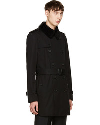 schwarzer Trenchcoat von Burberry