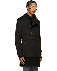 schwarzer Trenchcoat von Burberry