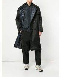 schwarzer Trenchcoat von Yoshiokubo