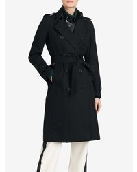 schwarzer Trenchcoat von Burberry