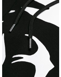 schwarzer und weißer bedruckter Pullover mit einem Kapuze von McQ Alexander McQueen