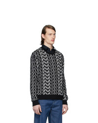 schwarzer und weißer bedruckter Pullover mit einem Rundhalsausschnitt von McQ Alexander McQueen