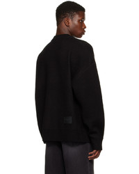 schwarzer und weißer bedruckter Pullover mit einem Rundhalsausschnitt von We11done