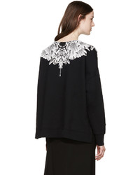schwarzer und weißer bedruckter Pullover mit einem Rundhalsausschnitt von Marcelo Burlon County of Milan