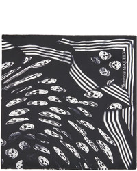 schwarzer und weißer bedruckter Seideschal von Alexander McQueen