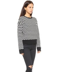 schwarzer und weißer Pullover mit einem Rundhalsausschnitt mit Chevron-Muster von Issa