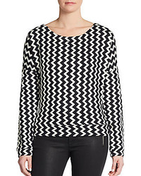 schwarzer und weißer Pullover mit Chevron-Muster