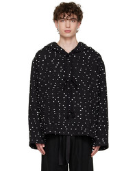 schwarzer und weißer gepunkteter Pullover mit einem Kapuze von COMMAS