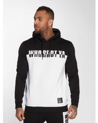 schwarzer und weißer Pullover mit einem Kapuze von Who Shot Ya?