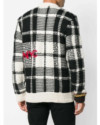 schwarzer und weißer Pullover mit einem Rundhalsausschnitt mit Karomuster von Calvin Klein 205W39nyc
