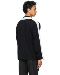 schwarzer und weißer Pullover mit einem Rundhalsausschnitt von Ambush