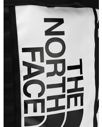 schwarzer und weißer Rucksack von The North Face