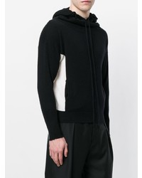 schwarzer und weißer Strick Pullover mit einem Kapuze von Unconditional