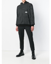 schwarzer vertikal gestreifter Pullover mit einem Kapuze von RtA