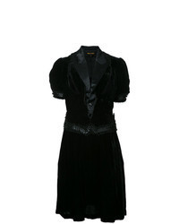 schwarzes ausgestelltes Kleid aus Satin mit Rüschen