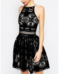 schwarzes ausgestelltes Kleid aus Spitze von Asos