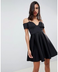 schwarzes ausgestelltes Kleid von ASOS DESIGN