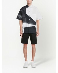 schwarzes bedrucktes Kurzarmhemd von Alexander McQueen