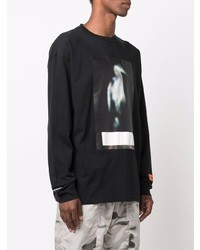 schwarzes bedrucktes Langarmshirt von Heron Preston