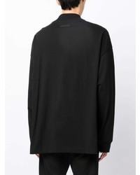 schwarzes bedrucktes Langarmshirt von FEAR OF GOD ESSENTIALS