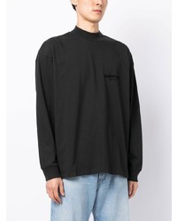 schwarzes bedrucktes Langarmshirt von FEAR OF GOD ESSENTIALS