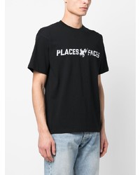 schwarzes bedrucktes Spitze T-Shirt mit einem Rundhalsausschnitt von PLACES+FACES