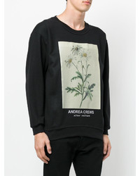 schwarzes bedrucktes Sweatshirt von Andrea Crews