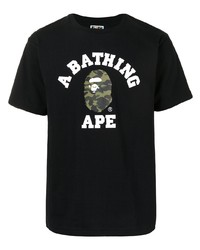 schwarzes bedrucktes T-Shirt mit einem Rundhalsausschnitt von A Bathing Ape