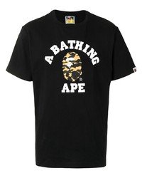 schwarzes bedrucktes T-Shirt mit einem Rundhalsausschnitt von A Bathing Ape