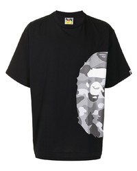 schwarzes bedrucktes T-Shirt mit einem Rundhalsausschnitt von A Bathing Ape