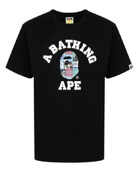 schwarzes bedrucktes T-Shirt mit einem Rundhalsausschnitt von A Bathing Ape