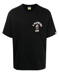 schwarzes bedrucktes T-Shirt mit einem Rundhalsausschnitt von A Bathing Ape