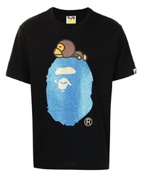 schwarzes bedrucktes T-Shirt mit einem Rundhalsausschnitt von A Bathing Ape