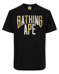 schwarzes bedrucktes T-Shirt mit einem Rundhalsausschnitt von A Bathing Ape