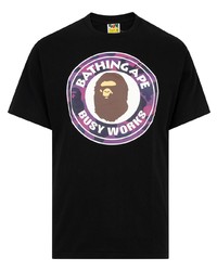 schwarzes bedrucktes T-Shirt mit einem Rundhalsausschnitt von A Bathing Ape