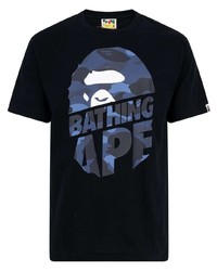 schwarzes bedrucktes T-Shirt mit einem Rundhalsausschnitt von A Bathing Ape