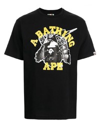 schwarzes bedrucktes T-Shirt mit einem Rundhalsausschnitt von A Bathing Ape