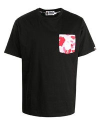 schwarzes bedrucktes T-Shirt mit einem Rundhalsausschnitt von A Bathing Ape