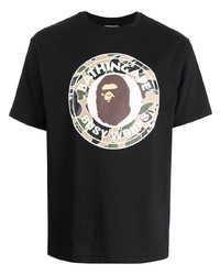 schwarzes bedrucktes T-Shirt mit einem Rundhalsausschnitt von A Bathing Ape