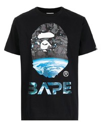 schwarzes bedrucktes T-Shirt mit einem Rundhalsausschnitt von A Bathing Ape