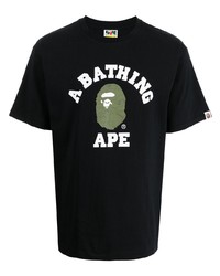 schwarzes bedrucktes T-Shirt mit einem Rundhalsausschnitt von A Bathing Ape