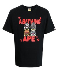 schwarzes bedrucktes T-Shirt mit einem Rundhalsausschnitt von A Bathing Ape