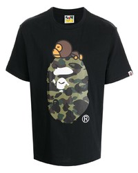 schwarzes bedrucktes T-Shirt mit einem Rundhalsausschnitt von A Bathing Ape